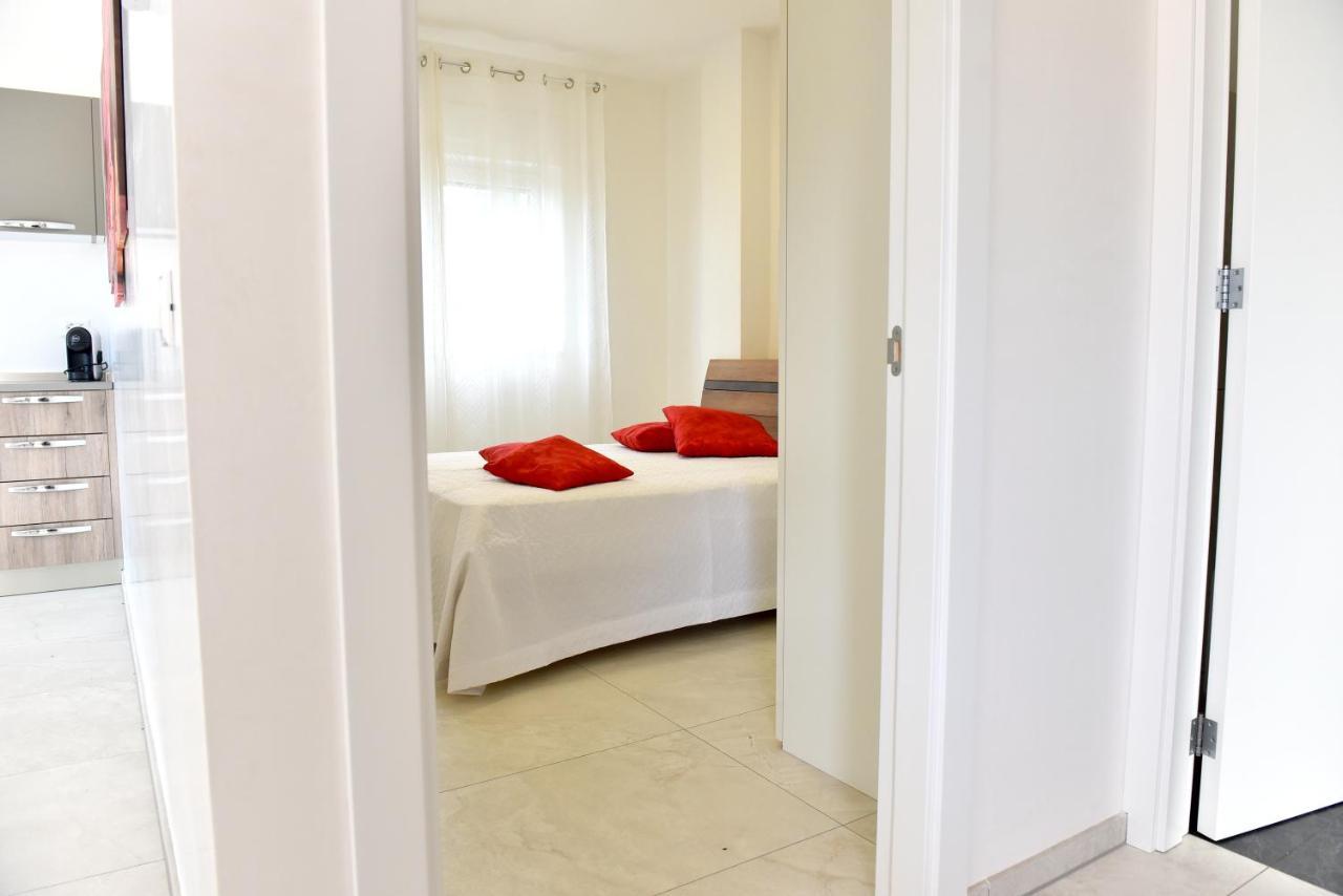 Il Tramonto Apartment - Villaggio Di Mary Locorotondo Eksteriør billede